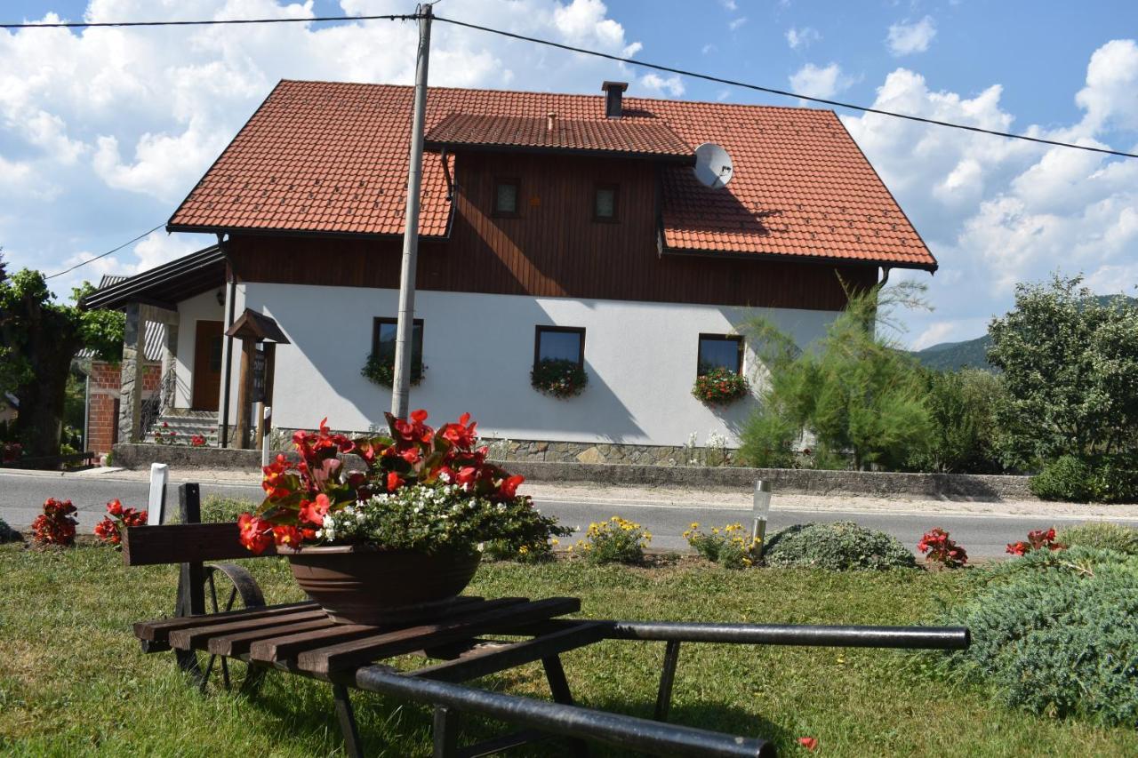 Hotel Ethno House Izvor Vrelo Koreničko Zewnętrze zdjęcie